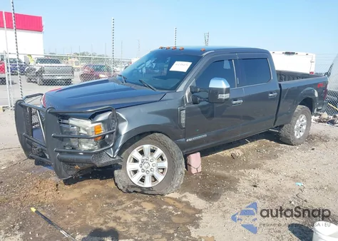 2017 Ford F250 Super Duty z USA, uszkodzony, nr VIN 1FT7W2BT4HEB51261